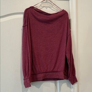 WE THE FREE XS Women's Burgundy Off the Shoulder Knit Long Sleeve